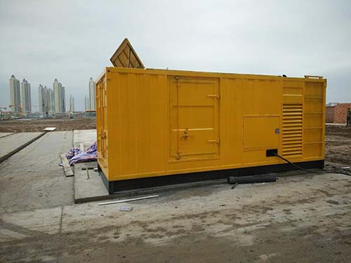 福建合同中关于乙方责任导致工期延误的赔偿标准应该如何制定？